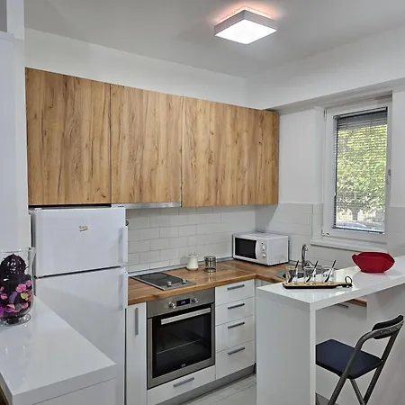 Stefanoski Apartments: Family *